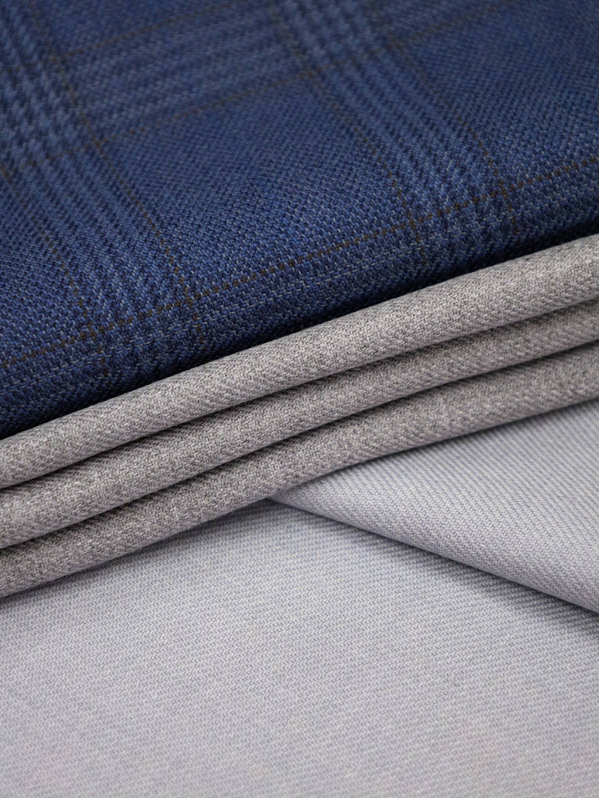 Wool, Linen, Cotton compared: which fabric for which season?
