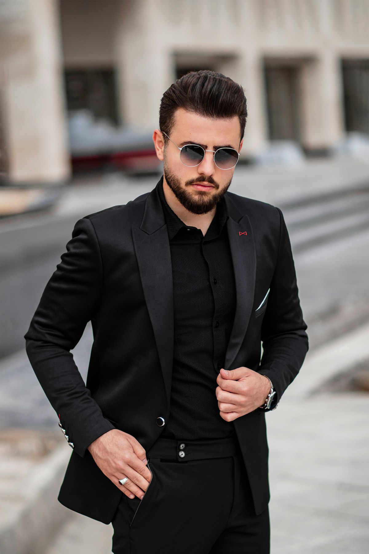 Pocket square folding: 5 styles every man should know
